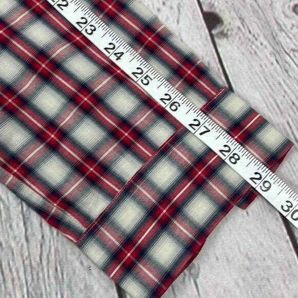 Theory Men’s Button Up Casual Shirt Long Sleeve Red Plaid Size XL Elevated Basic - Picture 6 of 10